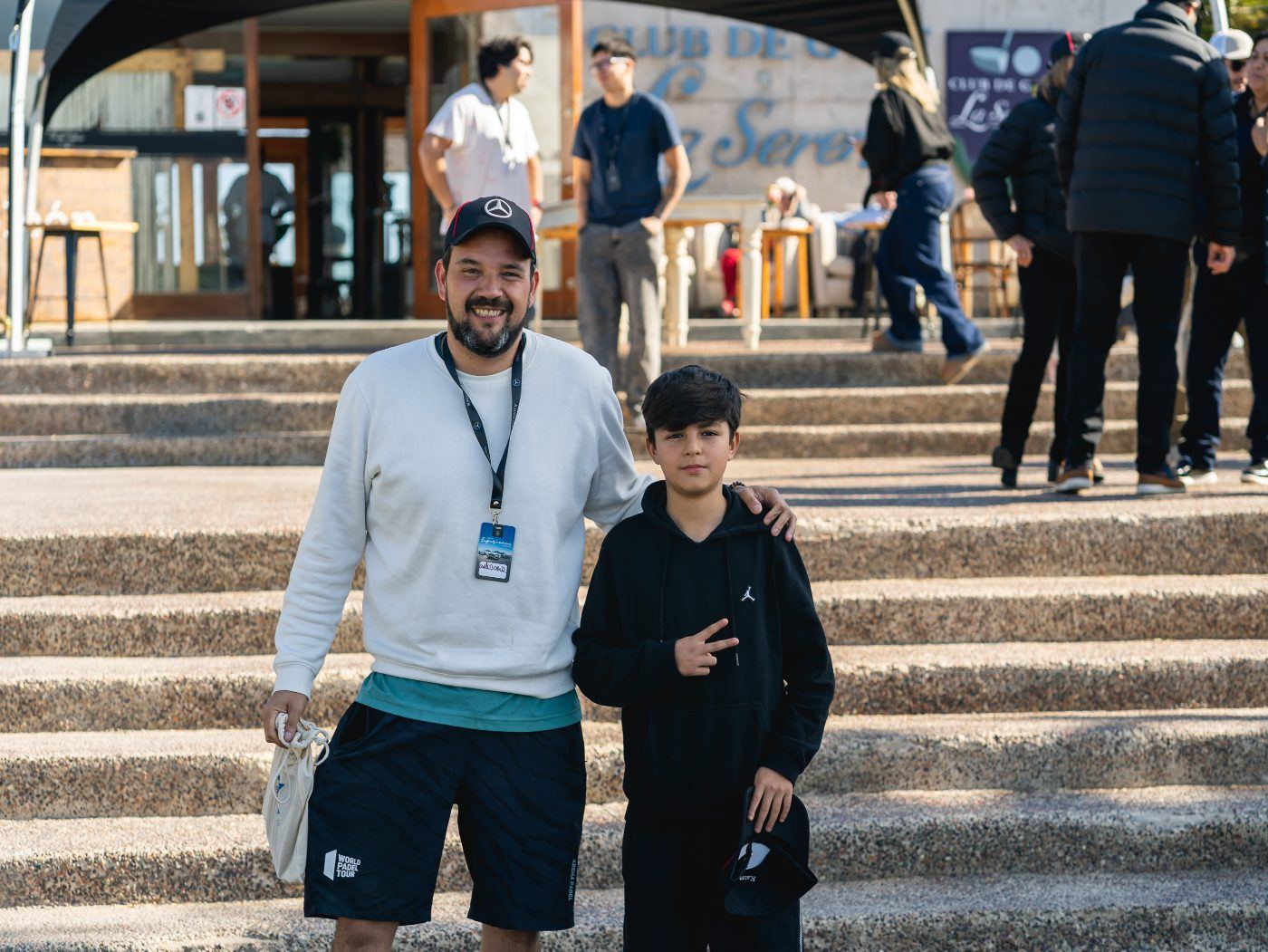 Padre e hijo en el club